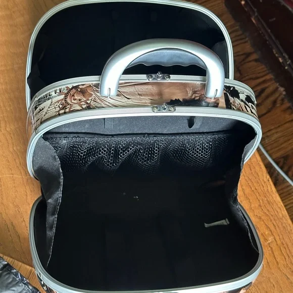 Vintage travel makeup case - Picture 3 of 14